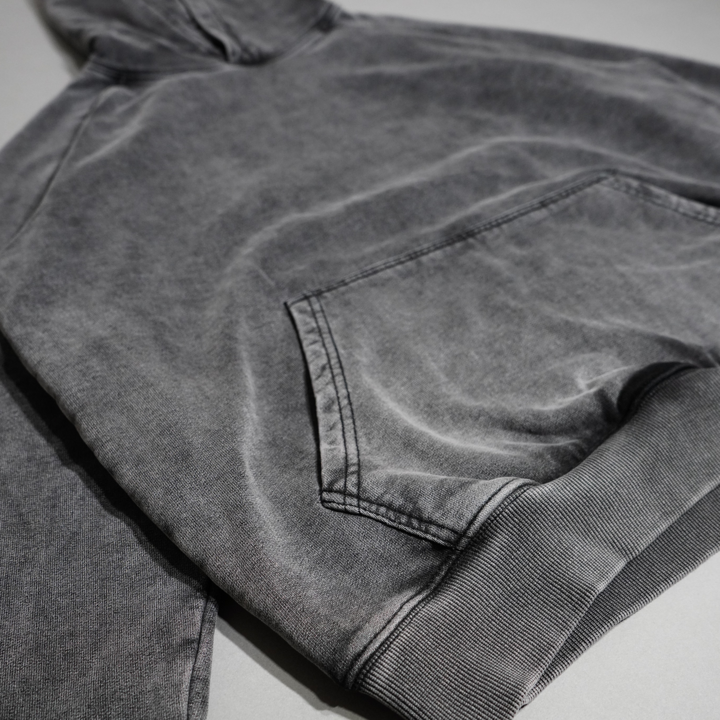 HEAVY HOODIE - GREY WASH